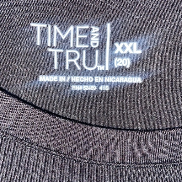 Time & Tru Women's & Women’s Plus Crewneck Tunic Tee w/ Short Sleeves, Sizes 2X - Picture 4 of 6